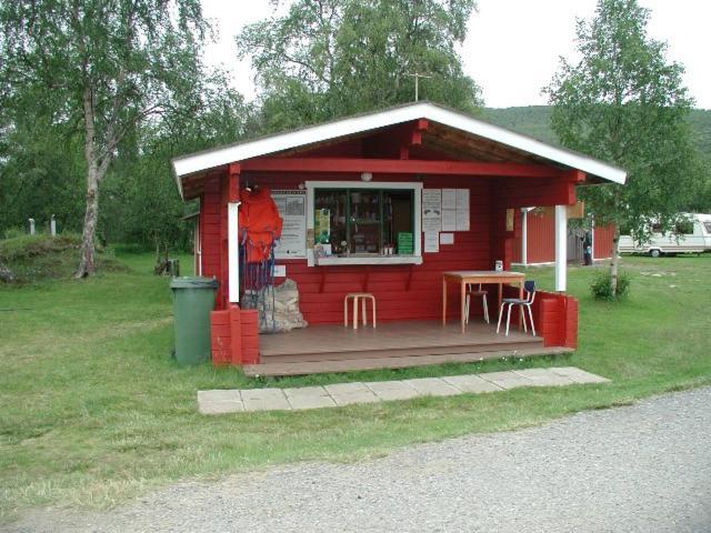 Vetsikon Leirintaemoekit Hotel Утсьоки Екстериор снимка